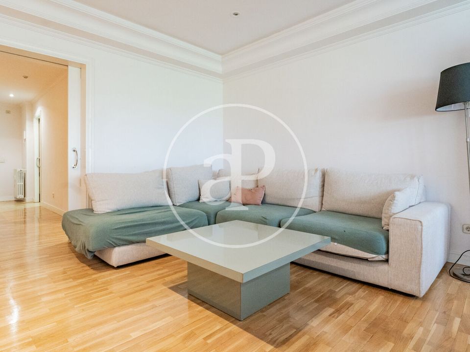 Apartment in Madrid, Madrid - photo 5