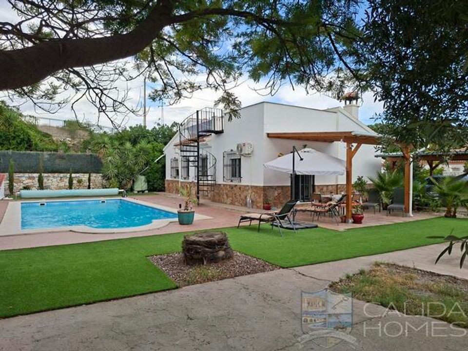 Villa en Arboleas, Almeria - foto 1