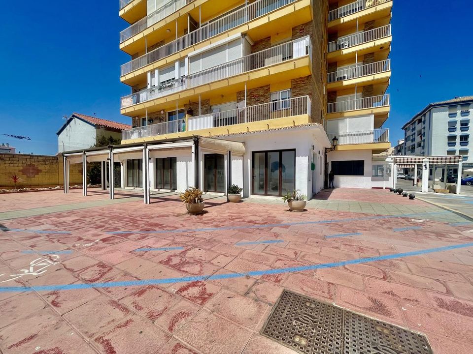Erhvervsejendom i San Luis De Sabinillas, Malaga - foto 1