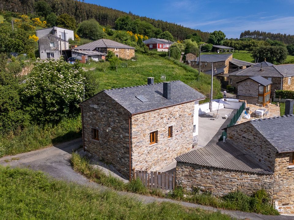 Erhvervsejendom i Ribeira De Piquin (Capitalidad), Lugo - foto 2