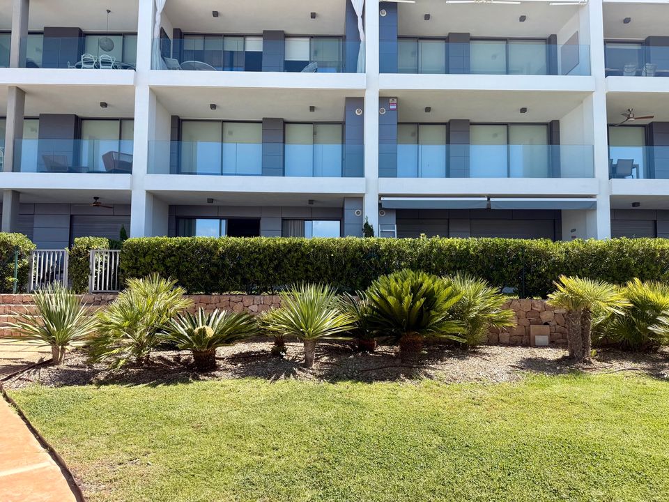 Apartamento en Cala Gracio, Ibiza - foto 3