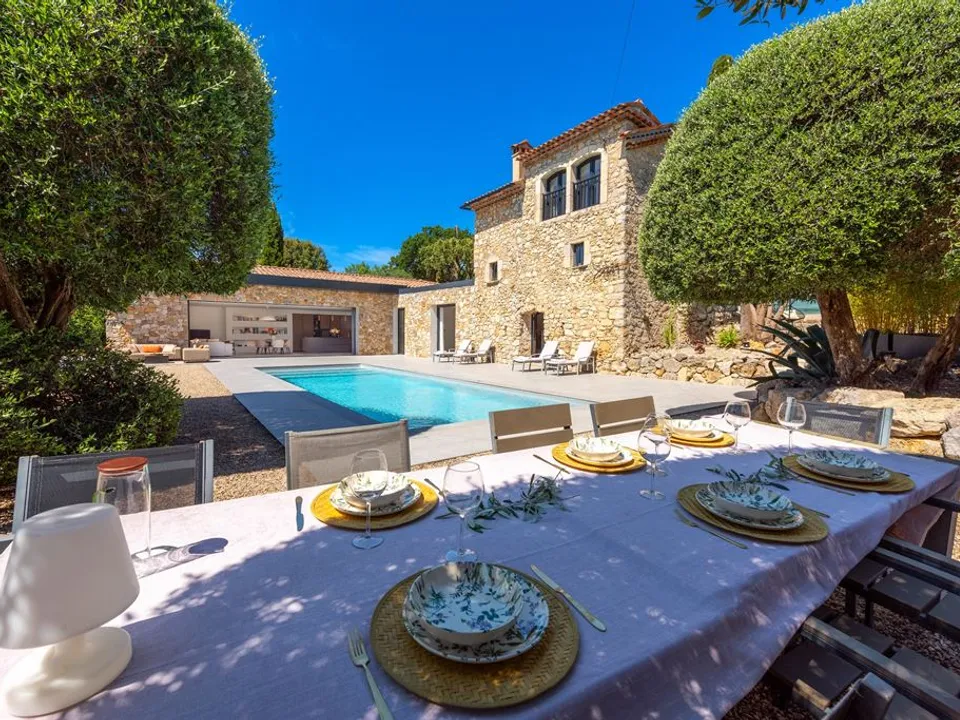 Villa i Le Tignet, Alpes-Maritimes - foto 1