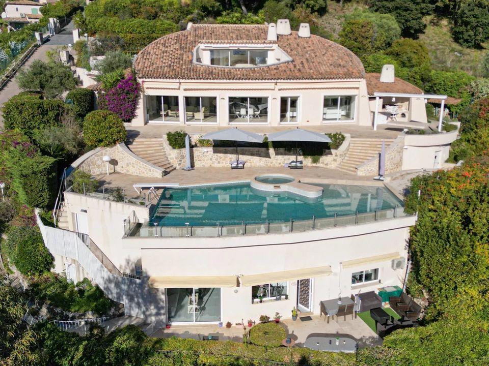 Villa i Cagnes-sur-Mer, Alpes-Maritimes - bilde 2