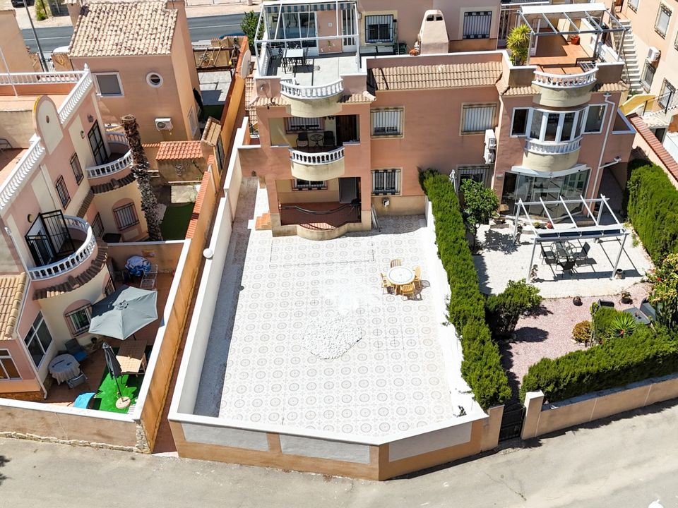 Lejlighed i Orihuela Costa, Alicante - foto 1