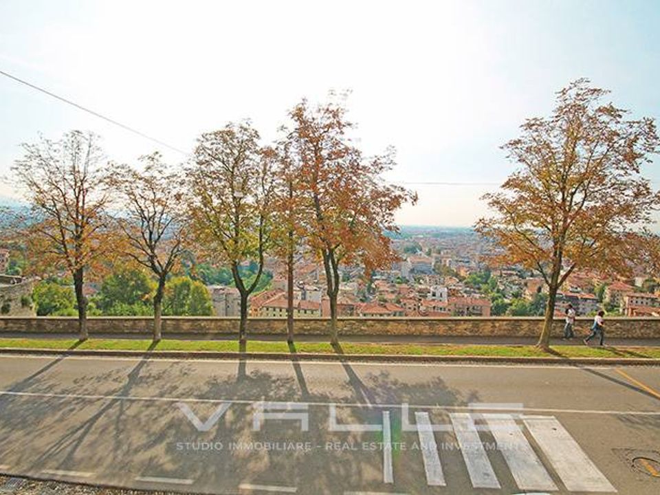 Lejlighed i Bergamo, Bergamo - foto 1