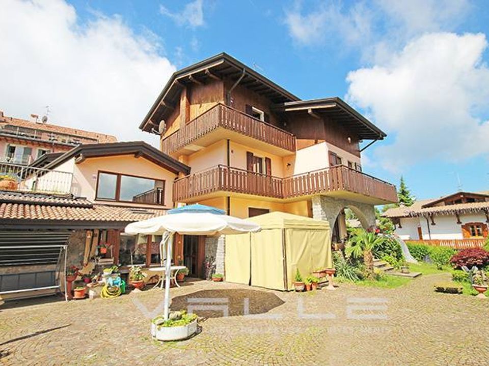 Villa i Selvino, Bergamo - foto 1