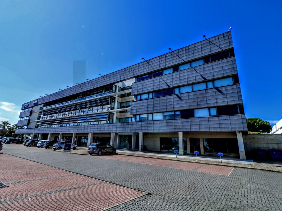 Erhvervsejendom i Oeiras, Lisbon - foto 1