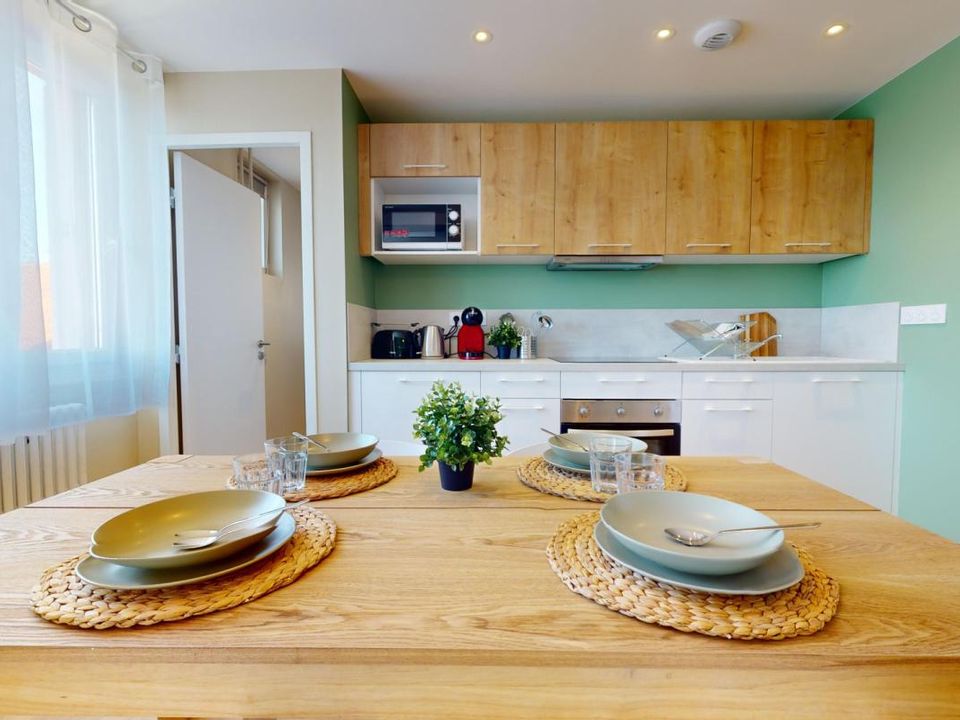 Apartment in Lyon, Rhone - photo 2