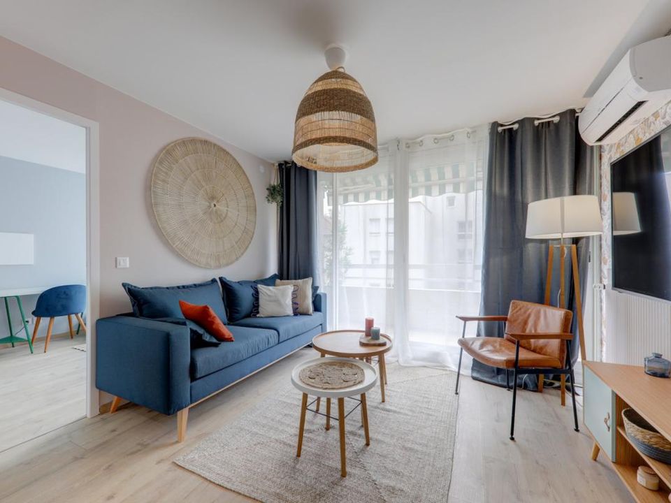 Apartment in Lyon, Rhone - photo 1