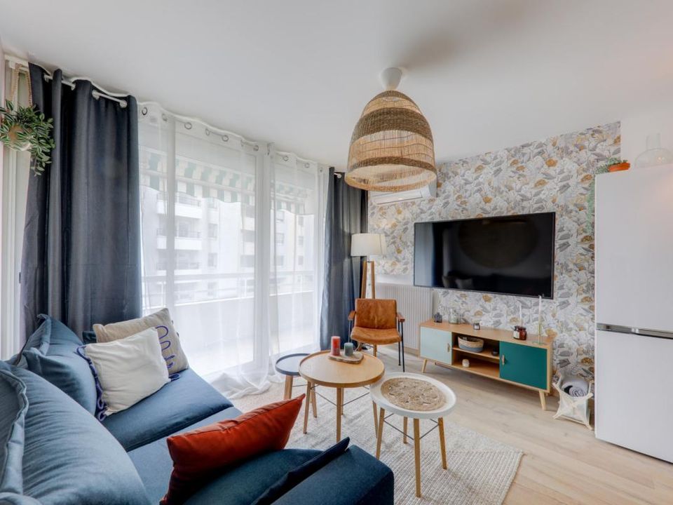 Apartment in Lyon, Rhone - photo 3