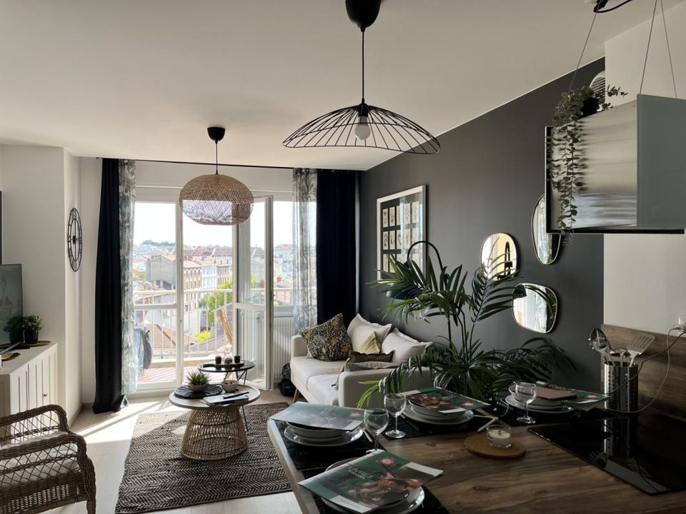 Lejlighed i Villeurbanne, Rhone - foto 1
