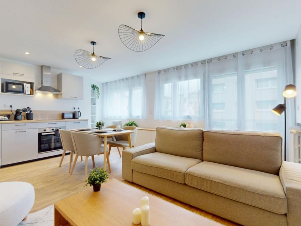 Apartment in Saint-Etienne, Loire - photo 3
