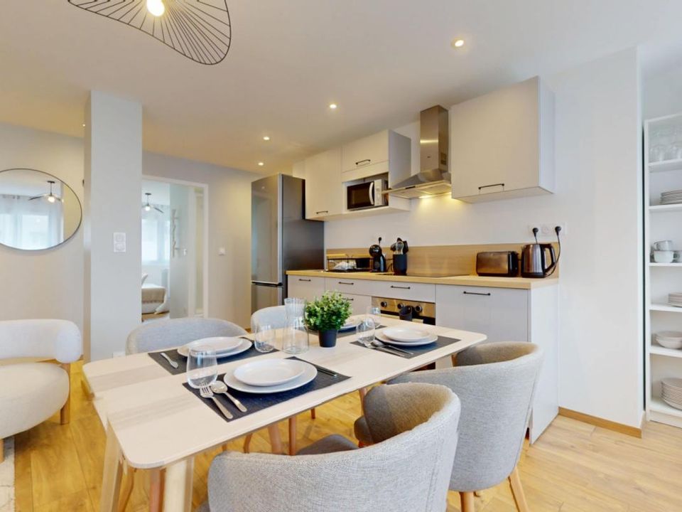 Apartment in Saint-Etienne, Loire - photo 4