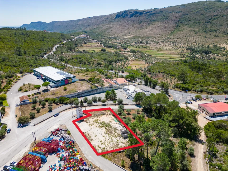 Helårsgrund i Porto de Mos, Leiria - foto 1
