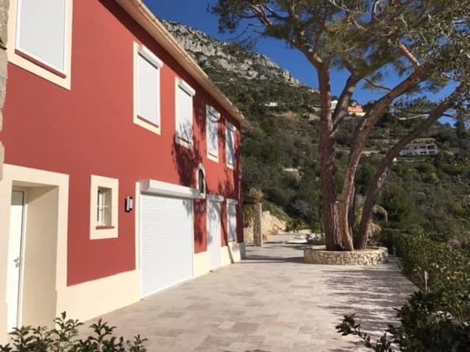 Villa en Eze, Alpes-Maritimes - foto 1