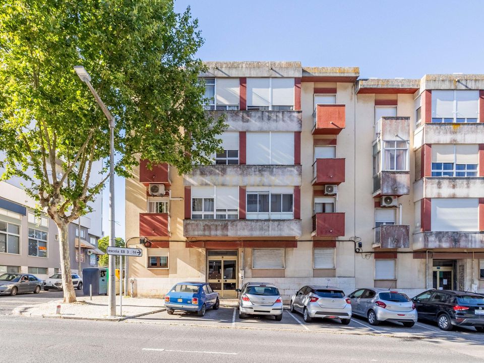 Lejlighed i Santa Iria de Azoia, Lisbon - foto 1