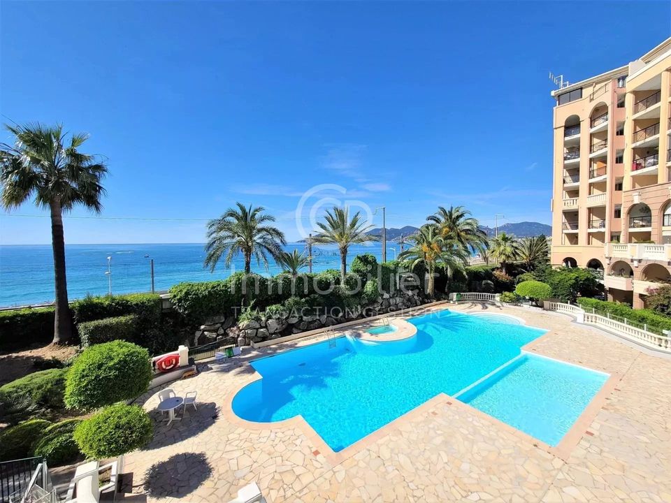 Lejlighed i Cannes-la-Bocca, Alpes-Maritimes - foto 2
