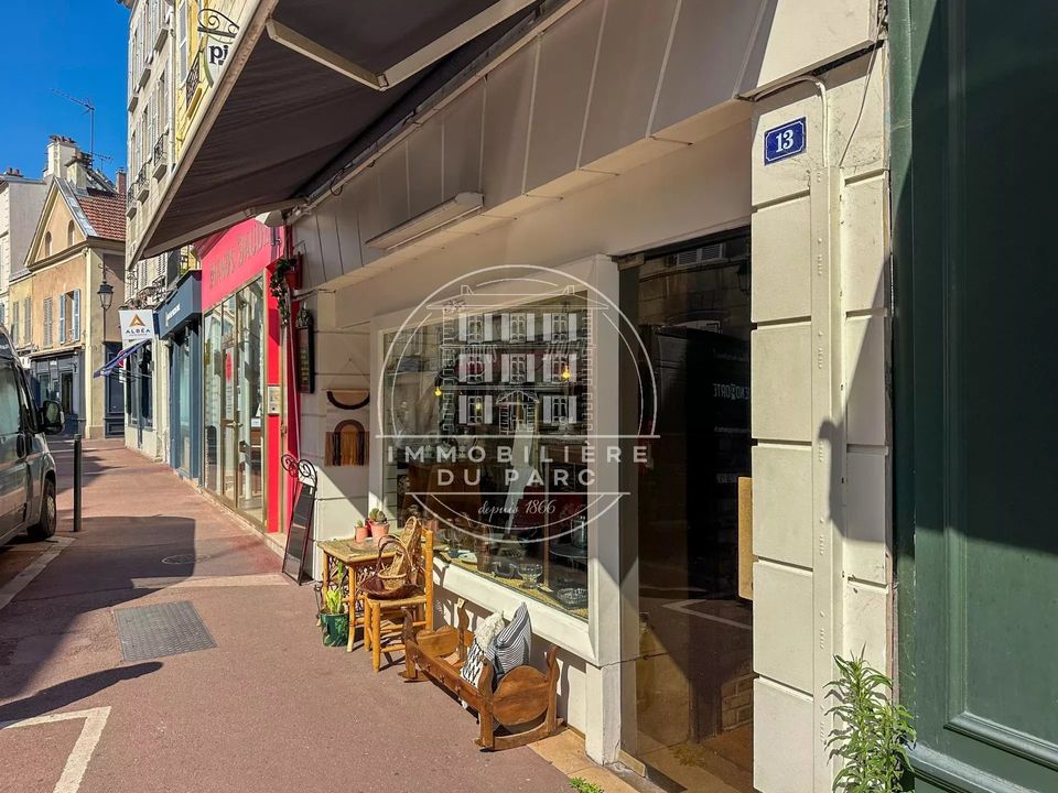 Erhvervsejendom i Saint-Germain-en-Laye, Yvelines - foto 1
