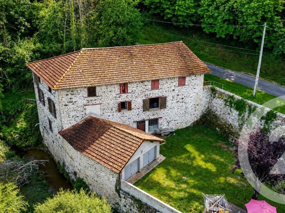 Villa a Saint-Leonard-de-Noblat, Haute-Vienne - foto 1