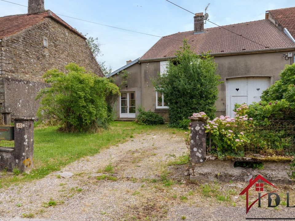 Casa de poble a Pressigny, Haute-Marne - foto 1