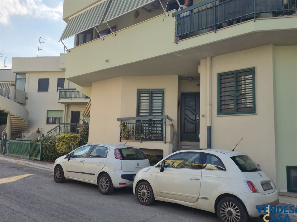 Lejlighed i Adelfia, Bari - foto 5