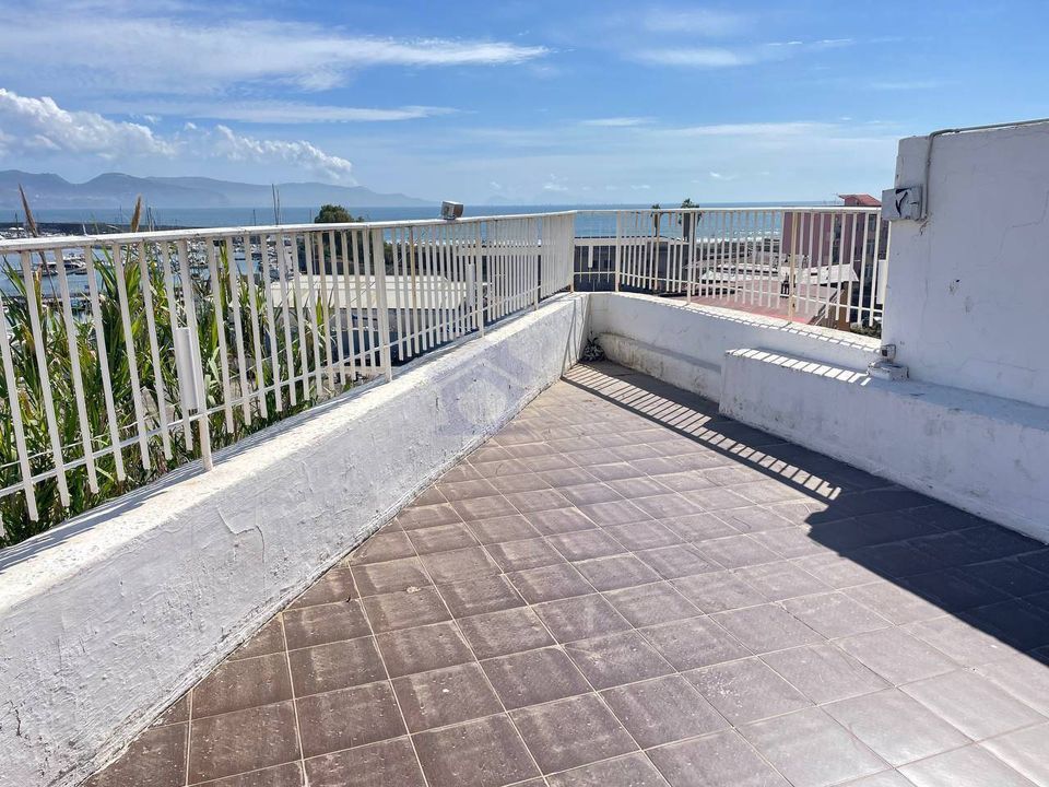 Erhvervsejendom i Torre Annunziata, Naples - foto 2