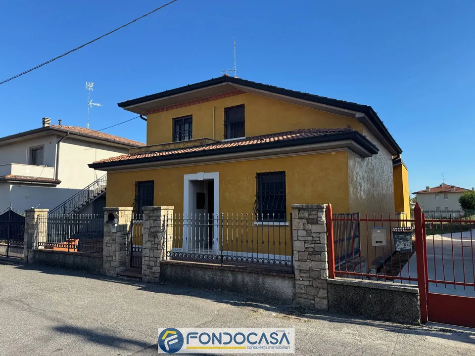 Villa i Ospitaletto, Brescia - foto 1