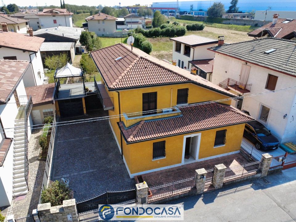 Villa i Ospitaletto, Brescia - foto 1