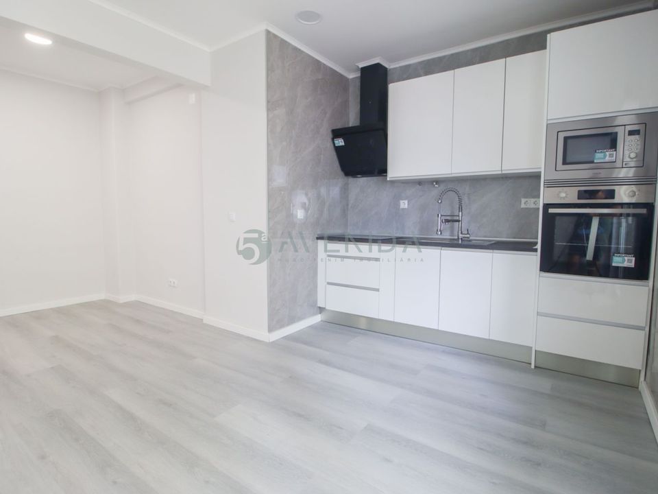 Lejlighed i Amadora, Lisbon - foto 4