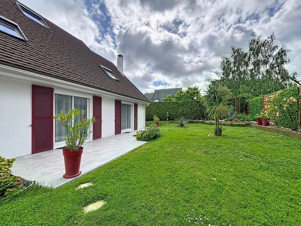 Villa in Élancourt, Yvelines - foto 2