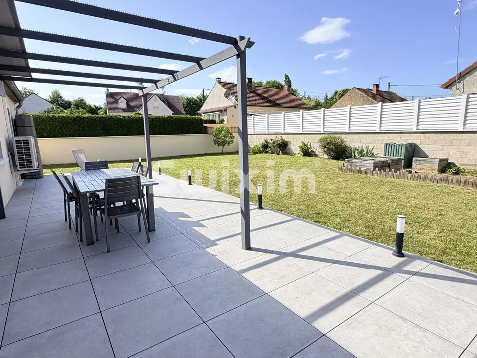 Villa in Lamarche-sur-Saone, Cote-d'Or - foto 1