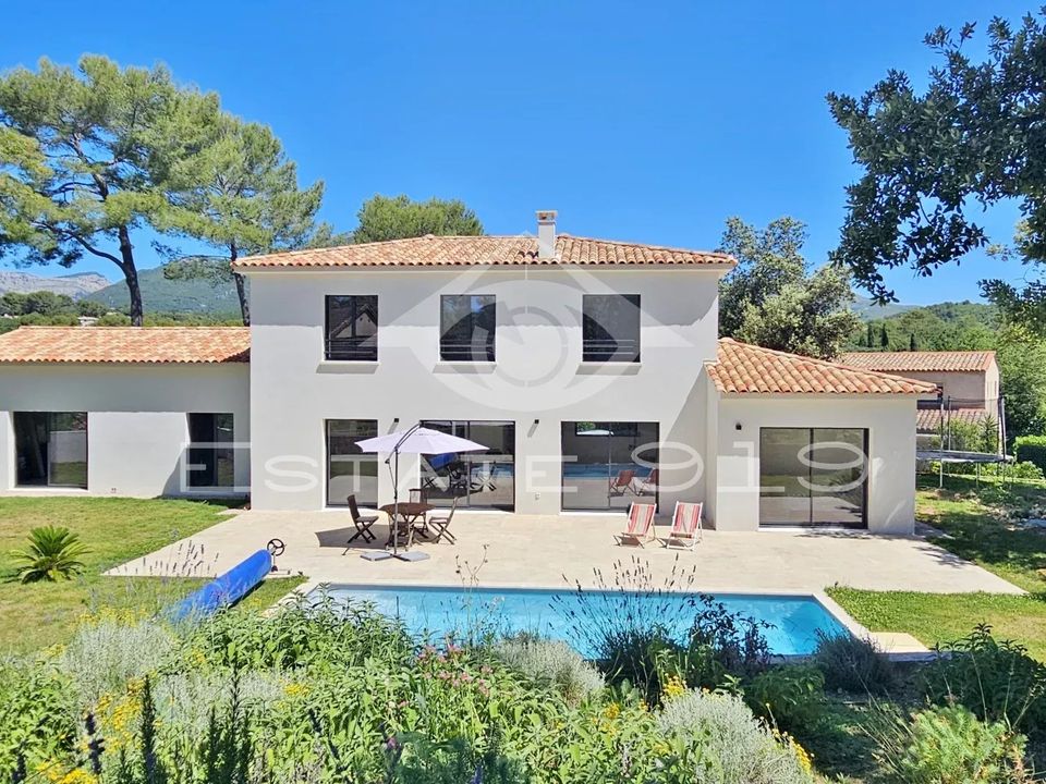 Villa i Roquefort-les-Pins, Alpes-Maritimes - foto 1