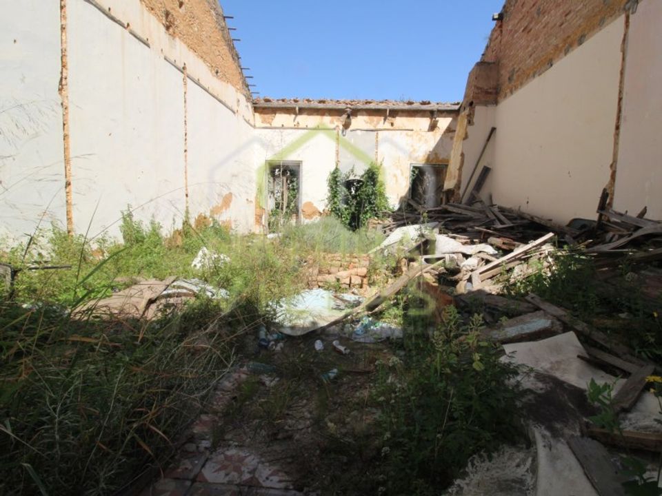 Helårsgrund i Faro, Faro - foto 1