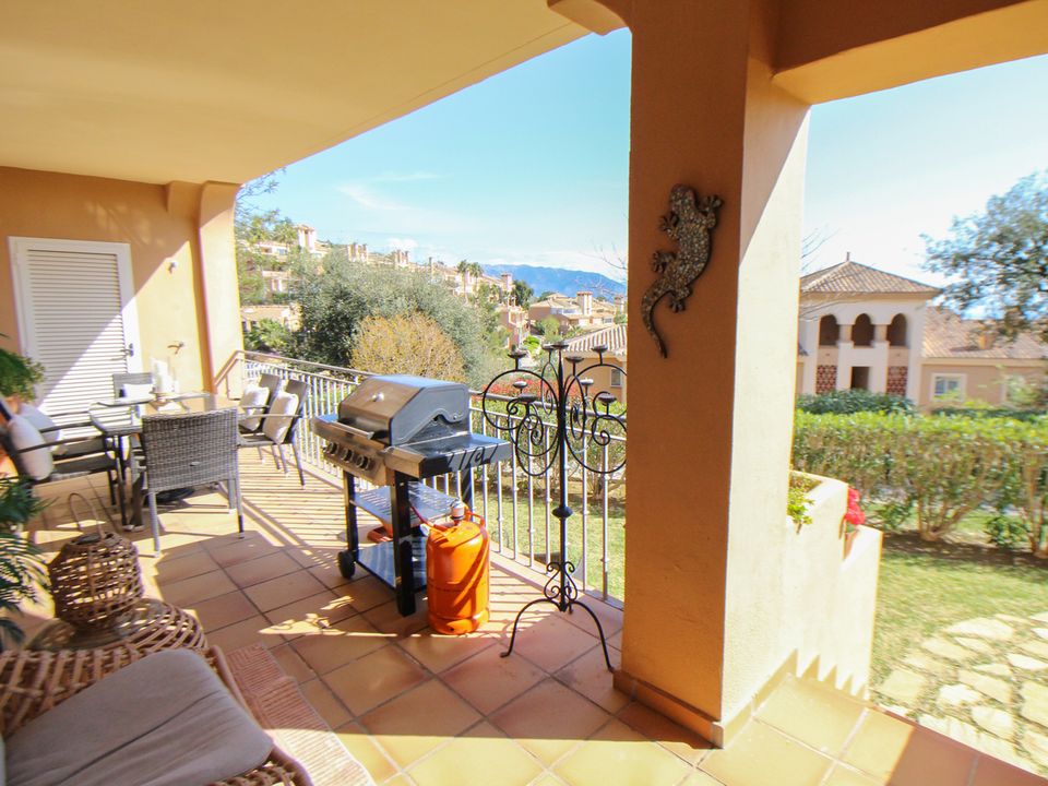 Lejlighed i Elviria, Malaga - foto 3