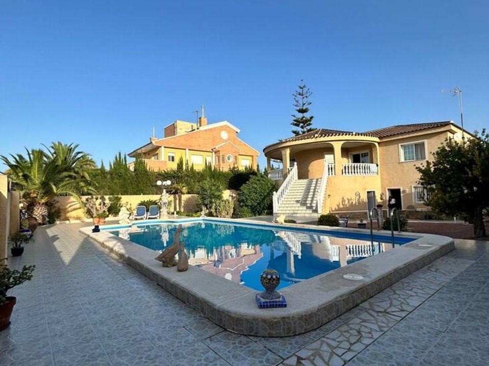 Villa i Torrevieja, Alicante - foto 1