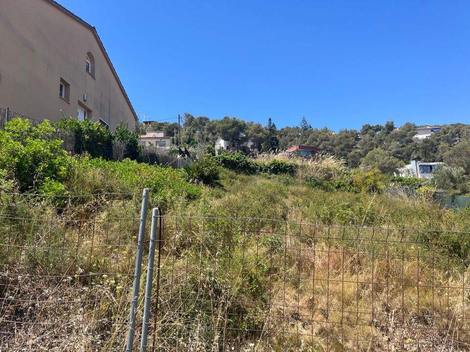 Terreno en Canyelles, Barcelona - foto 3