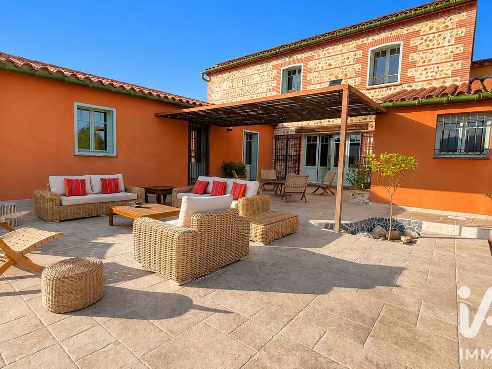 Villa in Ortaffa, Pyrenees-Orientales - foto 3