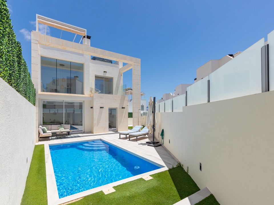 Villa i Orihuela Costa, Alicante - foto 1