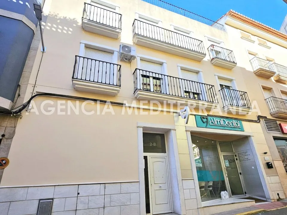 Erhvervsejendom i Pedreguer, Alicante - foto 1