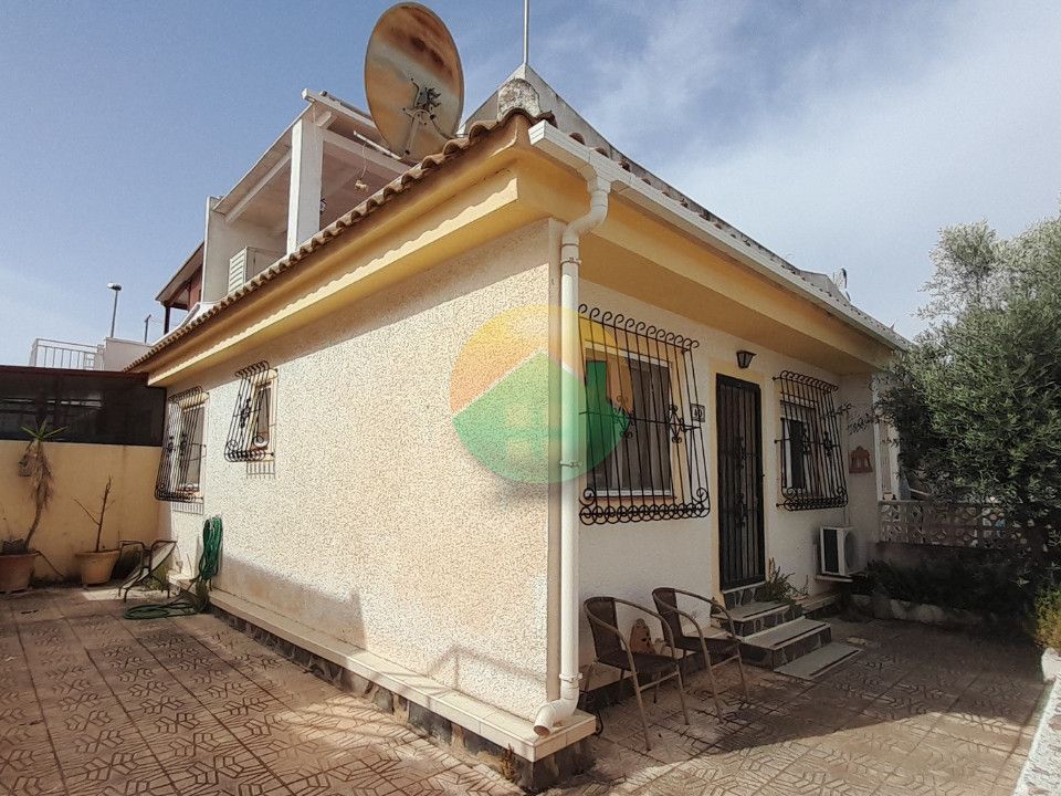 Casa adosada en Camposol, Murcia - foto 1