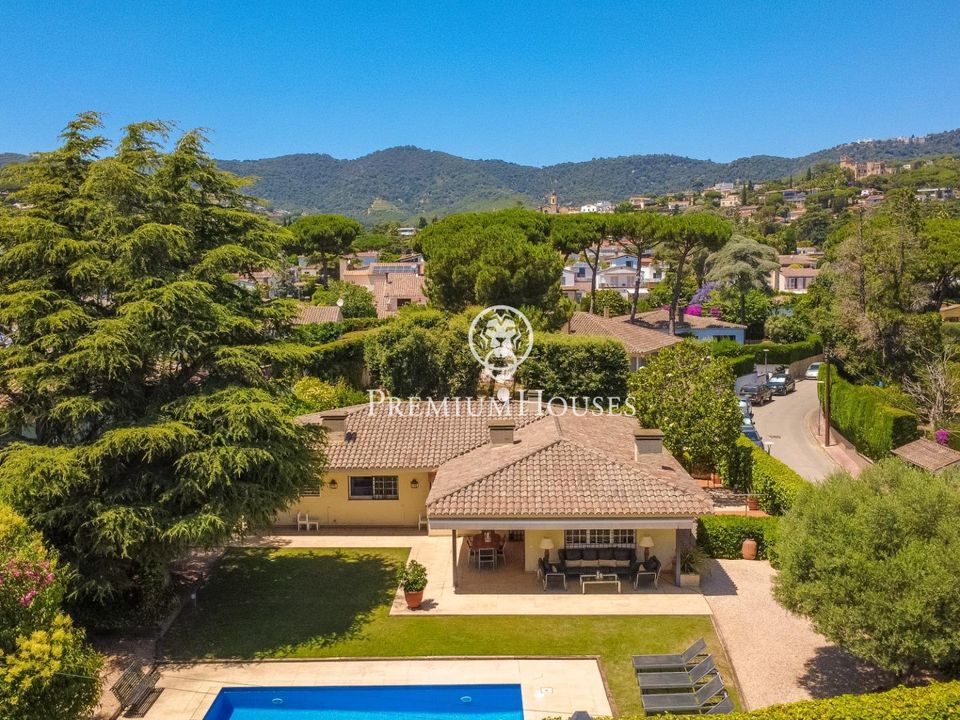 Villa in Cabrils, Barcelona - foto 2
