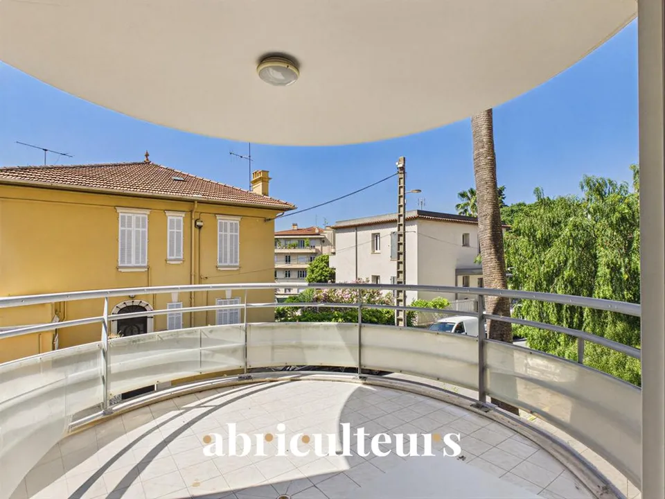 Lejlighed i Le Cannet, Alpes-Maritimes - foto 1