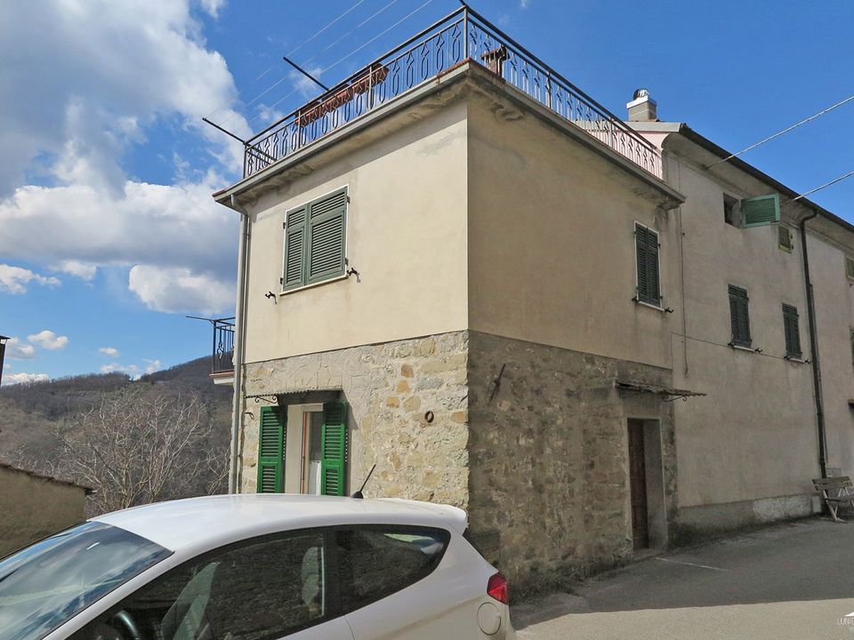 Rækkehus i Casola in Lunigiana, Massa and Carrara - foto 1