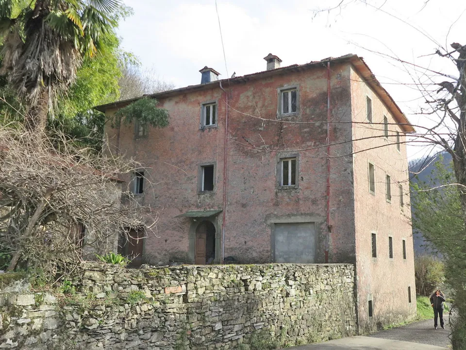 Propriedade comercial em Comano, Massa and Carrara - foto 1
