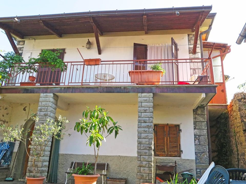 Villa em Comano, Massa and Carrara - foto 1