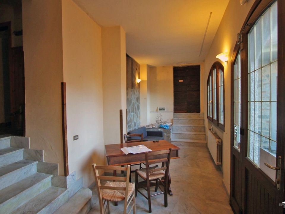 Erhvervsejendom i Fivizzano, Massa and Carrara - foto 4