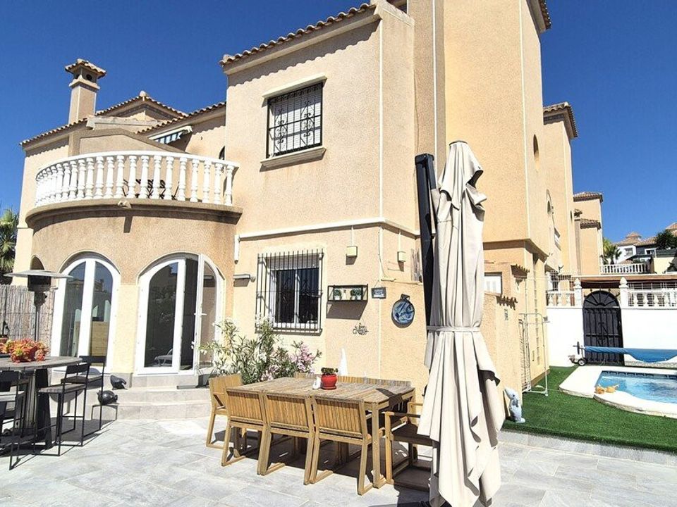 Byhus i Orihuela, Alicante - foto 1