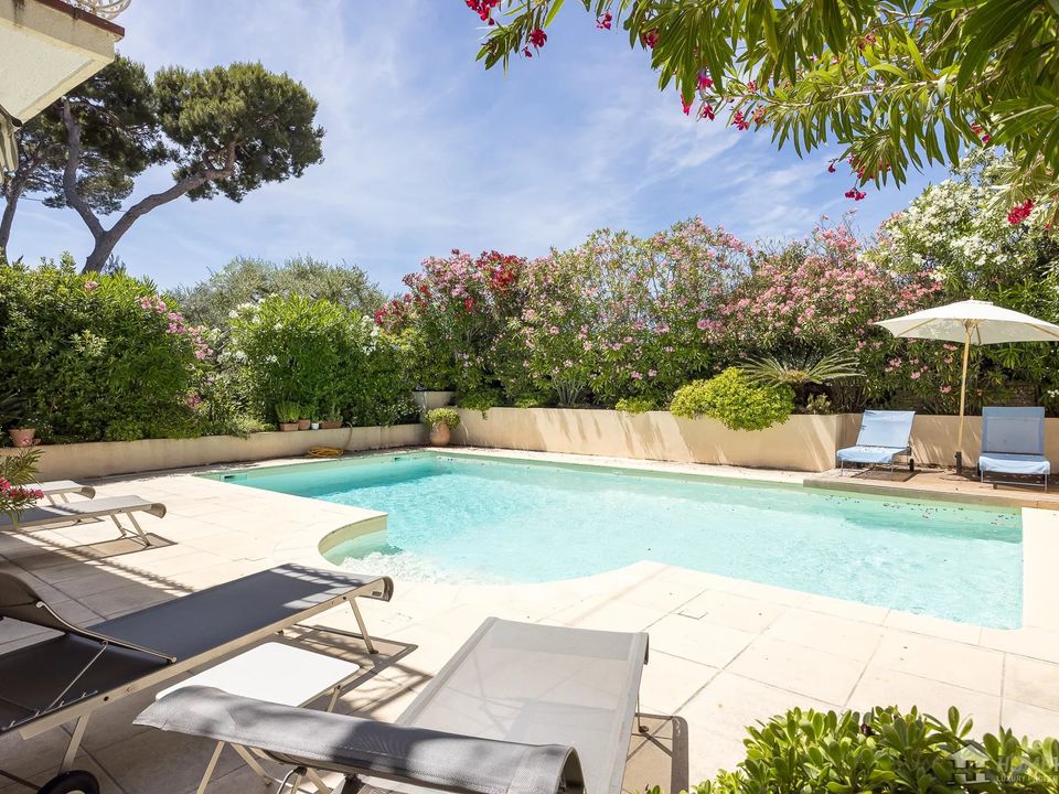 Villa a Antibes, Alpes-Maritimes - foto 4