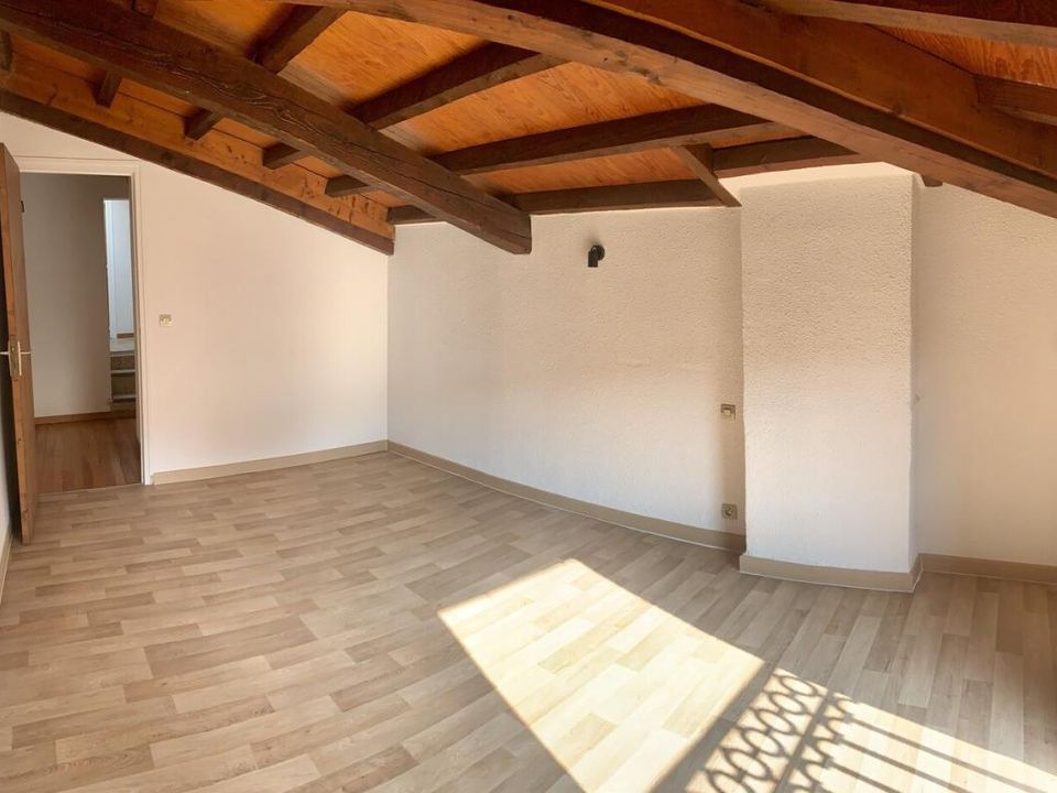 Dorpshuis in Vinca, Pyrenees-Orientales - foto 1
