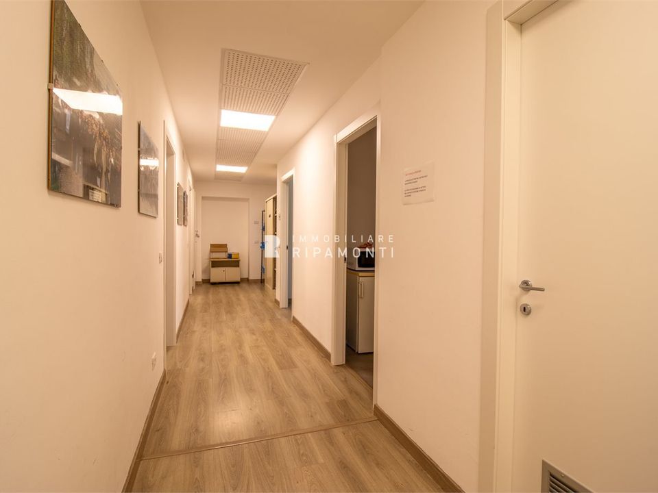 Erhvervsejendom i Lecco, Lecco - foto 1